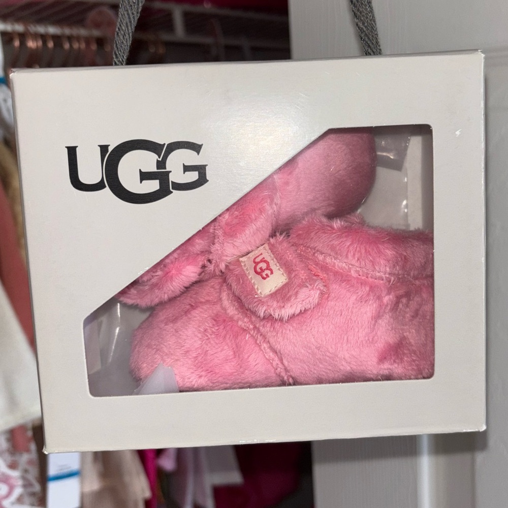 Infant baby girl UGGS NEW